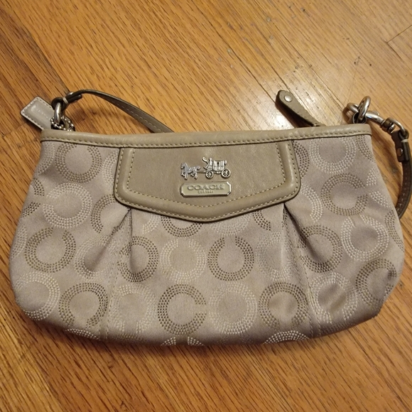 Coach Handbags - Coach tan clutch